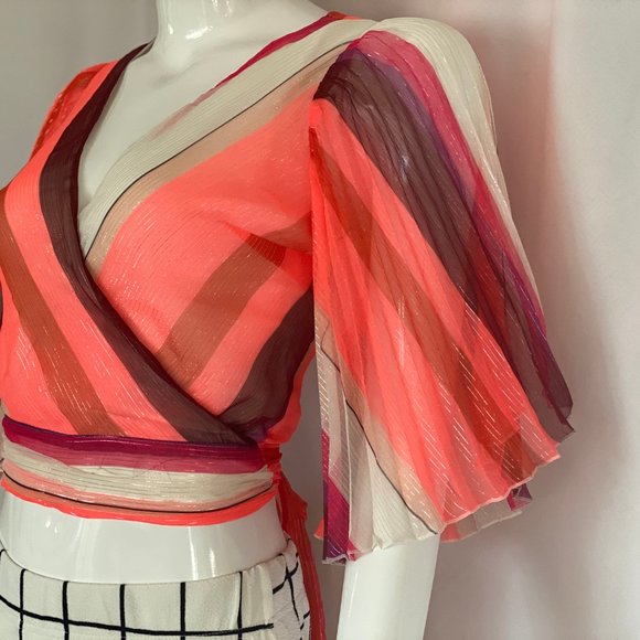 NEW SHIMMER TOP - Picture 7 of 9